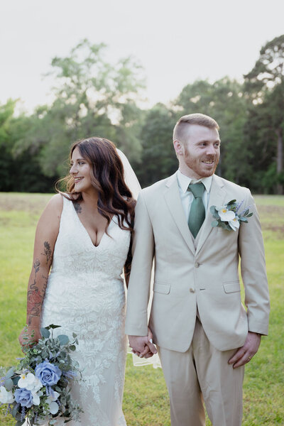 wedding at mt vernon venue bride and groom pics at east texas wedding texas wedding venues near me outdoor ceremony ideas the rosewood venue