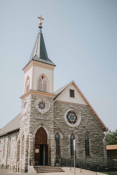 Lake Tahoe Elopement Photographer captures outside of wedding chapel