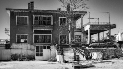 how to sell a foreclosed house