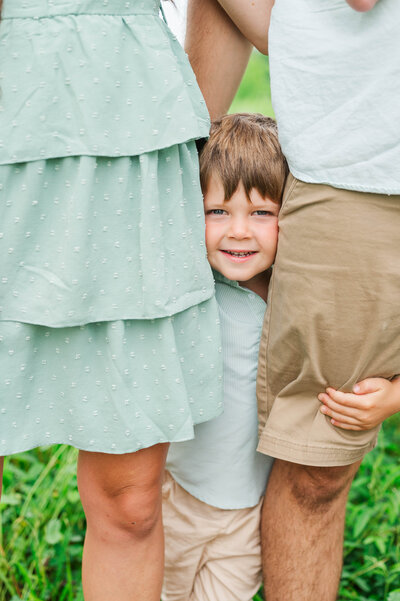 Kentucky couple hugs during their engagement session