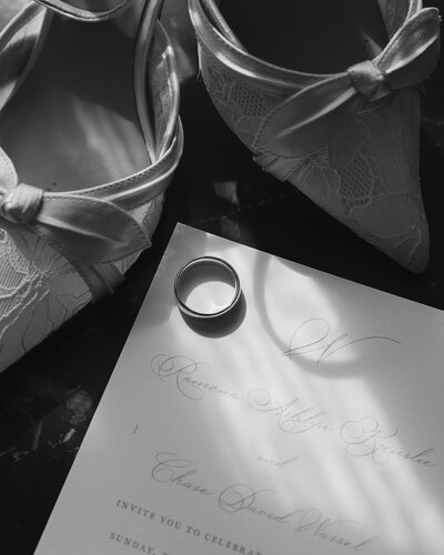 wedding invitations and rings