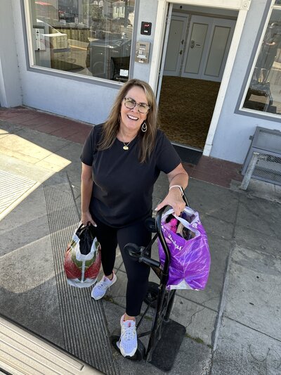Chronic Disorganization Coach & Professional Organizer in Alameda and Contra Costa County, California.