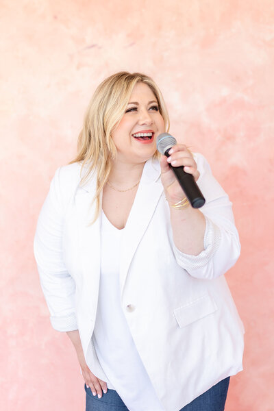 amanda macdowell singing