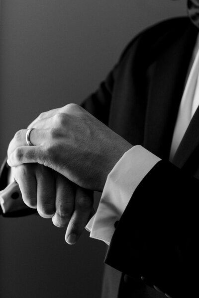 Groom-luxury-wedding