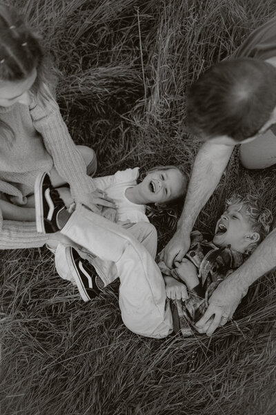 Family photo session south of river in Perth