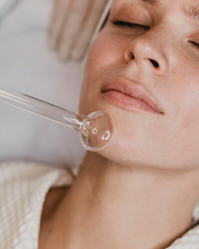 Face Cupping in Amherst, NH