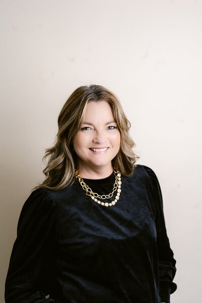 headshot of amy boyle, our team's wholesale and e-commerce consultant