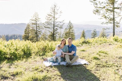Boise Idaho Spring Orchard Blossom Mini Sessions