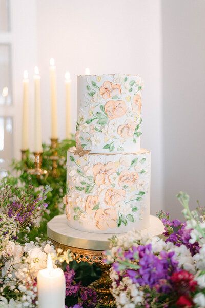 Gorgeous butercream design wedding cake captured by Nicole Kameenu