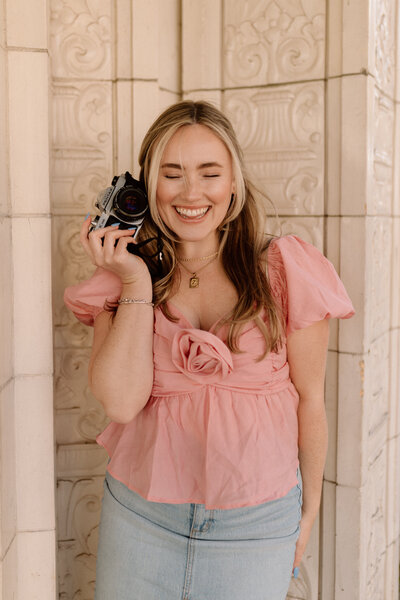 bree and jake tacoma-sneaks-Annie Ritter-Jones Photography-11