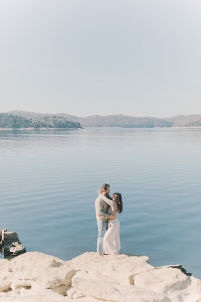 Engagement wedding photography at a lake