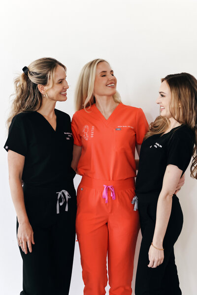 Deetox Skin & Laser is a premier North Carolina med spa serving Burlington and Chapel Hill. We specialize in injectables, BBL/Moxi Laser, Laser Hair Reduction, Microneedling, SkinPen, Virtue RF, PRP, and more! 