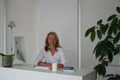 marie-louise anthonissen product-based business coach