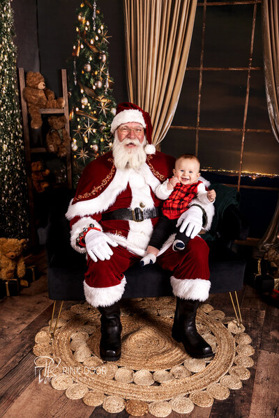 FrahmFamily_Santa2022_PDS_Web-41