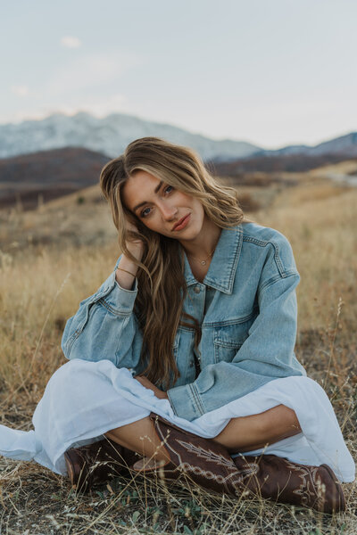Utah wedding and family photographer capturing natural, cinematic moments for couples and families across Salt Lake, Ogden, and beyond.