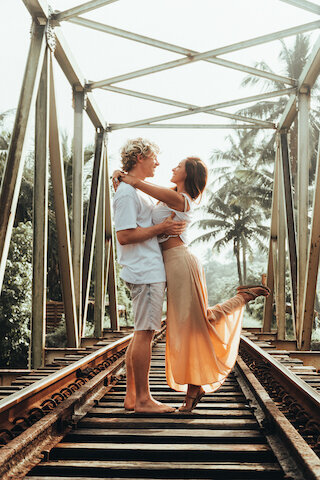 Open your heart to love with hypnotherapy.