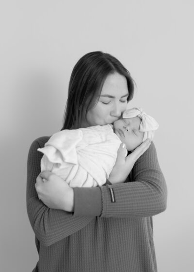 Oakland County Newborn Photographer In Home