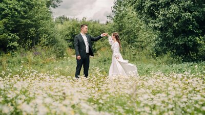 Hääkuvaus Lahti, Hollola, Asikkala, Vääksy, Helsinki, Vantaa, Espoo, Porvoo, Loviisa, Fiskars, Tampere, Turku, häävalokuvaaja, häävalokuvaus Lahti, hääkuvaaja Lahti, Päijät-Häme