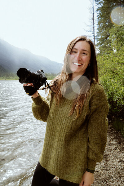 Karysa-Brossoit-Elopement-Photographer-Vancouver-Island-1