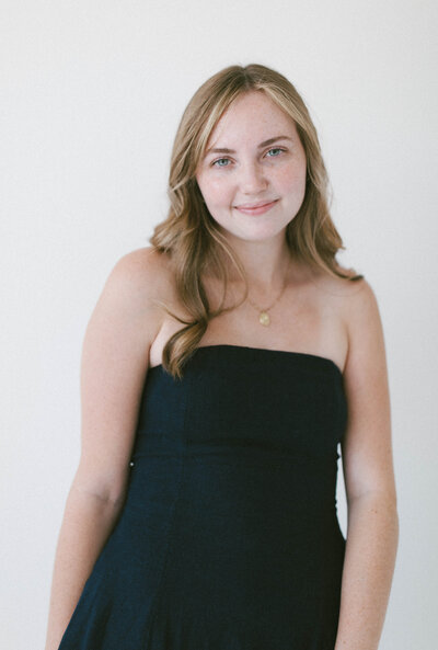 Gabby Rhodes is a wedding photographer based in Northern Colorado