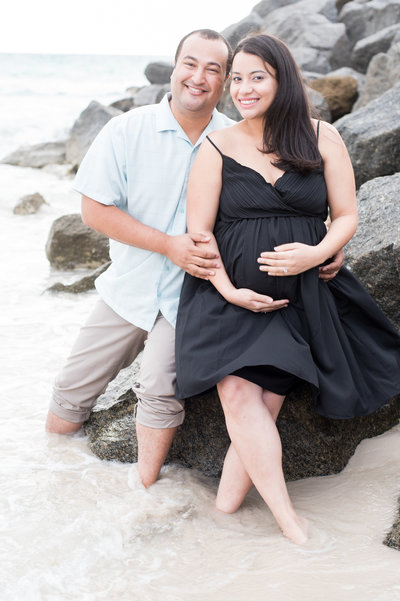 mom and dad maternity session in south beach rocks by miami maternity photographer msp photography David and Meivys Suarez