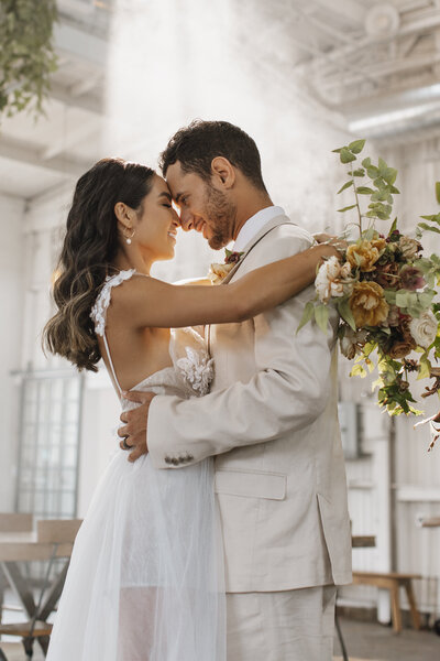 apture the romance of your special day with indoor wedding photos bathed in beautiful natural light. Create timeless, elegant memories in an enchanting venue.