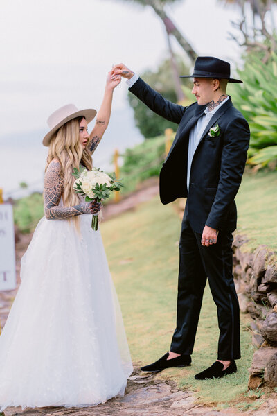 Affordable Maui Wedding Photographer - Meet Me at The Beach