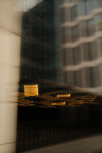 kaboompics_street-photography-with-motion-blur-39721