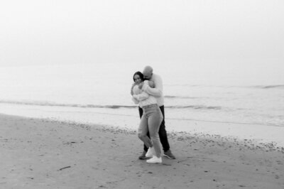 Montauk NY - Sunset beach engagement photos - 00039