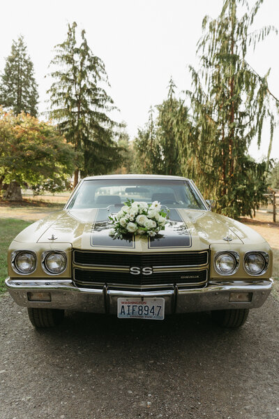 Romantic Backyard Wedding in Bend, Oregon
