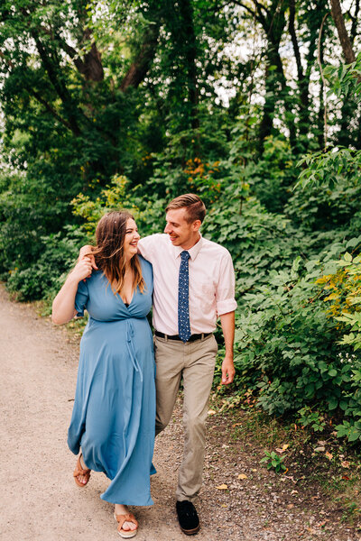 luxurious-engagement-session-in-lacrosse-wisconsin