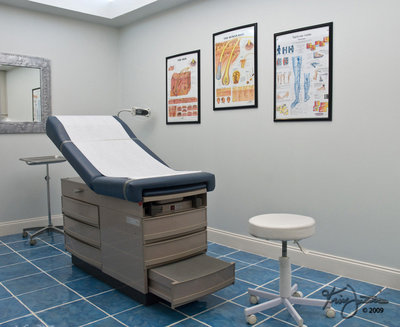 doctors-exam-room