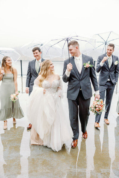 rainy fall wedding in Arkansas-10