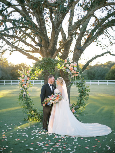 Dallas Wedding Photographer Bethany Erin French Farmhouse298