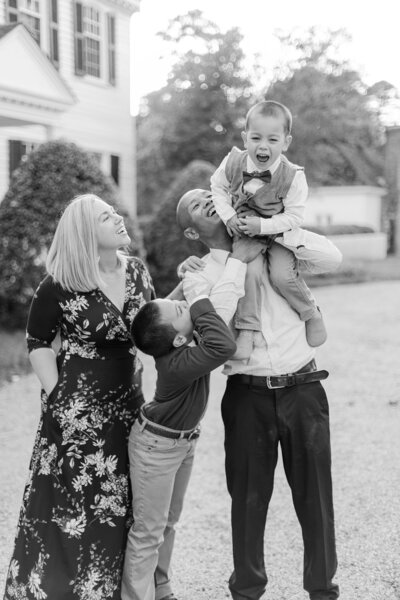 Candid photo of kids with Mattie, family photographer in Williamsburg, VA