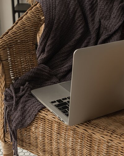 SEO-optimalisatie voor ondernemers, Website beter vindbaar in Google, Zelf SEO leren toepassen, Online groei door zoekmachineoptimalisatie, SEO-strategie voor zelfstandige ondernemers, Hoger scoren in Google zonder advertenties, Laagdrempelige SEO ondersteuning, SEO-instellingen voor Showit website, Google Search Console voor website-analyse, Snelle en mobielvriendelijke website optimalisatie, Meta-titel en meta-beschrijving optimaliseren, Alt-tekst SEO optimalisatie voor afbeeldingen, Structuur en H1, H2, H3 koppen verbeteren, Zoekwoordenonderzoek voor betere vindbaarheid, Long-tail zoekwoorden strategie, SEO-vriendelijke blog schrijven, Website content optimaliseren voor Google, Interne links en website structuur verbeteren, Externe links en autoriteit opbouwen, SEO voor kleine bedrijven en startups, Meer klanten via organisch verkeer, Website laten groeien met duurzame SEO, Zelfstandig aan de slag met SEO, SEO zonder afhankelijk te zijn van social media, Google Analytics websiteverkeer analyseren, SEO content strategie ontwikkelen, Lokale SEO optimalisatie voor bedrijven, SEO checklist voor ondernemers, SEO-proof website maken, 