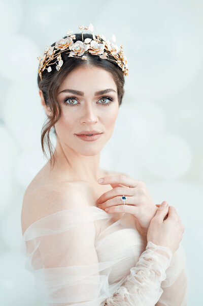 Glamorous bridal hair and makeup by Allysa Helm Beauty, natural glam Vancouver & Ontario hair and makeup artist, featured on the Brontë Bride Vendor Guide.