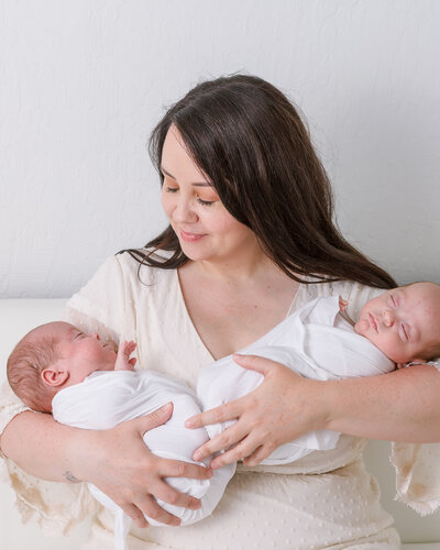 twin newborn-1