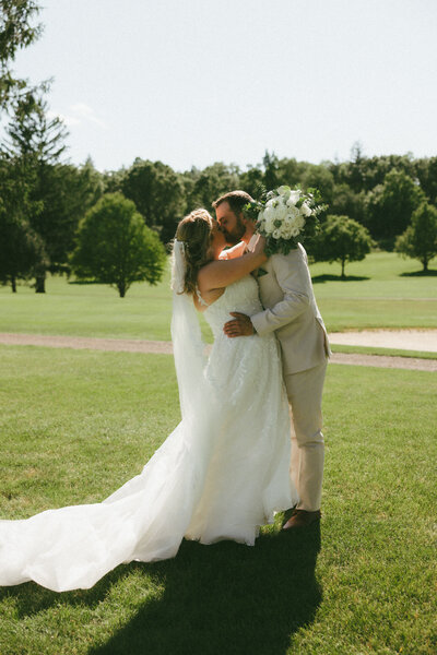 NH wedding photographer bride and groom portrait