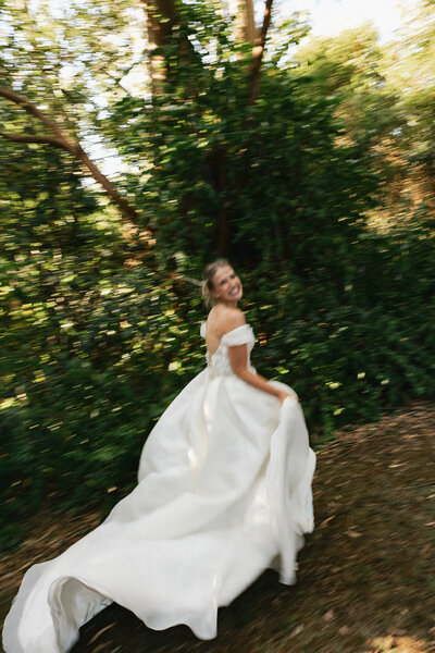 bride hugging bridesmaids at melbourne venue