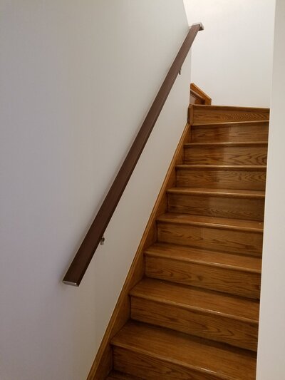 DARK WOOD & LIGHT WOOD ALUMINUM RAILING SYSTEM