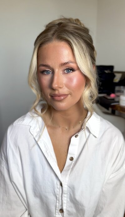 soft glam bridal makeup for blue eyes, Nashville traveling makeup artist