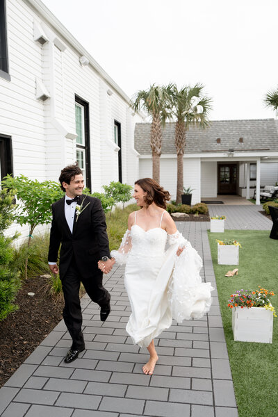 Wedding couple in Carolina Beach