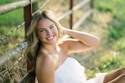 Kansas City Senior Pictures at Farm