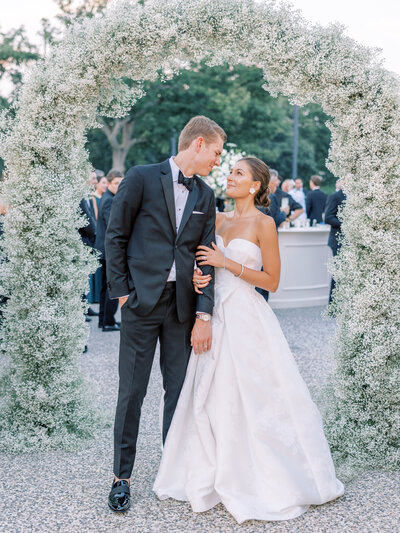 Babies-breath-floral-arch-wedding