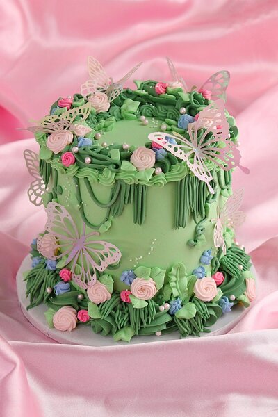 Pixie Hollow Lambeth Cake