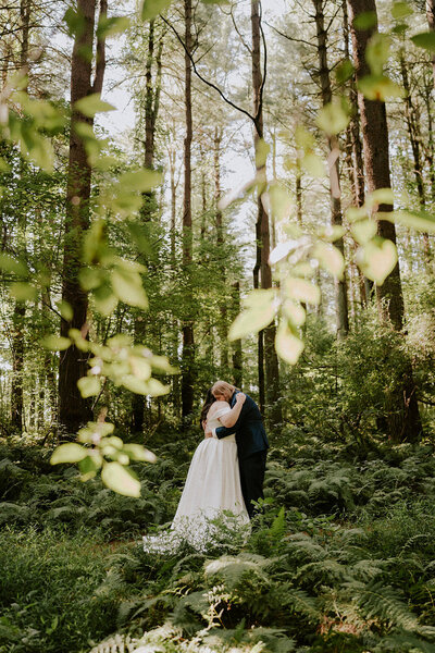 Maryland Elopement Photographer: Evergreen Photo Maryland Elopement Photographer: Evergreen Photo
