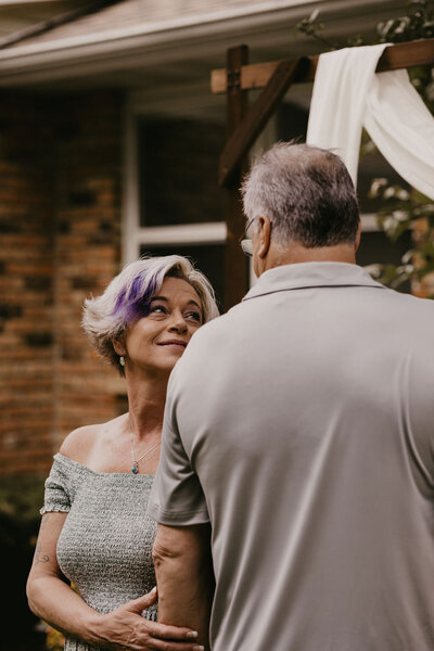 elopement at home in sun prairie wi