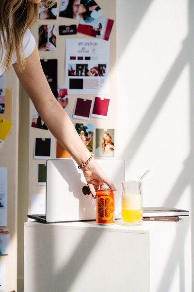 courtney-sept2025-final-6206_(2048)