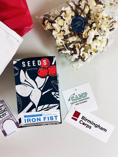 Customized corporate gifts, employee wellness gifts , corporate gifts for clients., gift boxes, employee appreciation gifts, corporate gifts, client gifts.